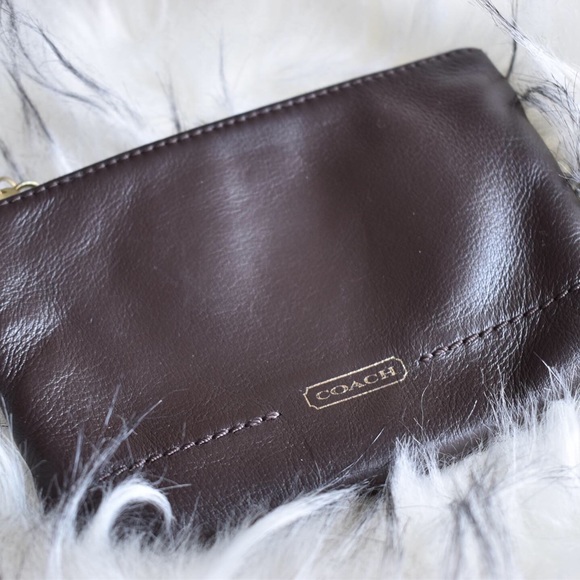 Brown coach wristlet - Picture 2 of 3